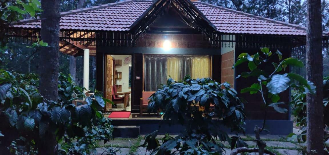 Rai Cottage @ Coorg ,Suntikoppa エクステリア 写真